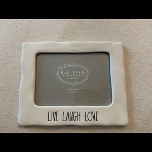 NWOT Rae Dunn Photo Frame (5”x7”)